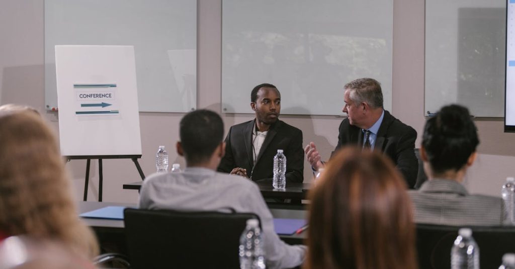 Speaking English for Business Japanese professionals  - engage in a lively discussion during a corporate conference.
